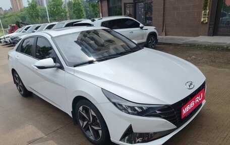 Hyundai Elantra, 2021 год, 1 355 000 рублей, 3 фотография