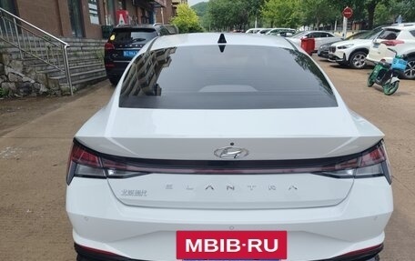 Hyundai Elantra, 2021 год, 1 355 000 рублей, 5 фотография