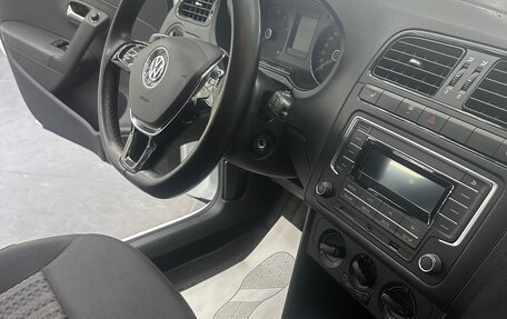 Volkswagen Polo VI (EU Market), 2016 год, 970 000 рублей, 6 фотография