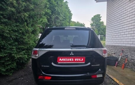 Mitsubishi Outlander III рестайлинг 3, 2012 год, 1 150 000 рублей, 1 фотография