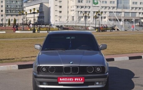 BMW 5 серия, 1989 год, 961 000 рублей, 4 фотография