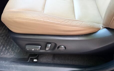 Toyota RAV4, 2014 год, 2 170 000 рублей, 23 фотография