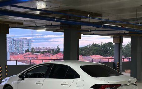 Toyota Corolla, 2022 год, 1 550 000 рублей, 4 фотография