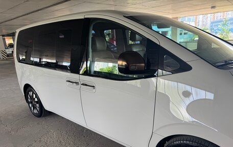 Hyundai Staria, 2022 год, 5 100 000 рублей, 8 фотография