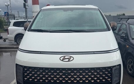 Hyundai Staria, 2022 год, 5 100 000 рублей, 2 фотография