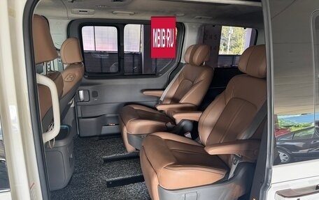 Hyundai Staria, 2022 год, 5 100 000 рублей, 6 фотография