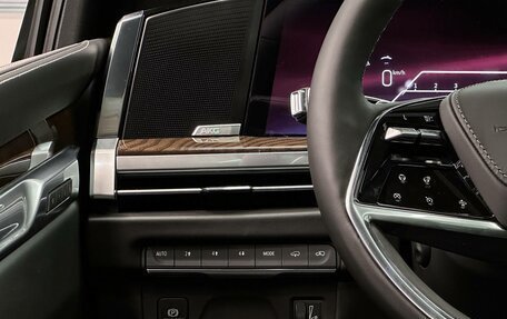 Cadillac Escalade V, 2026 год, 20 900 000 рублей, 17 фотография