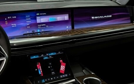 Cadillac Escalade V, 2026 год, 20 900 000 рублей, 18 фотография