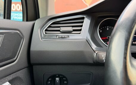 Volkswagen Tiguan II, 2018 год, 2 780 000 рублей, 18 фотография