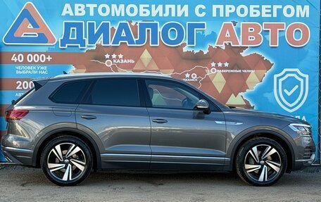Volkswagen Touareg III, 2019 год, 4 200 000 рублей, 2 фотография