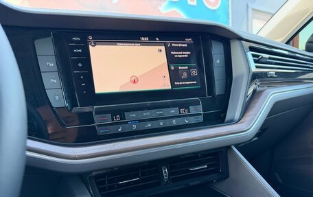 Volkswagen Touareg III, 2019 год, 4 200 000 рублей, 16 фотография