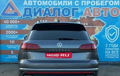 Volkswagen Touareg III, 2019 год, 4 200 000 рублей, 5 фотография
