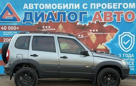 Chevrolet Niva I рестайлинг, 2016 год, 595 000 рублей, 2 фотография