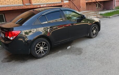 Chevrolet Cruze II, 2011 год, 650 000 рублей, 6 фотография