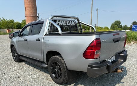 Toyota Hilux VIII, 2019 год, 3 500 000 рублей, 6 фотография