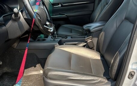 Toyota Hilux VIII, 2019 год, 3 500 000 рублей, 11 фотография