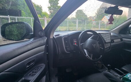 Mitsubishi Outlander III рестайлинг 3, 2012 год, 1 150 000 рублей, 6 фотография