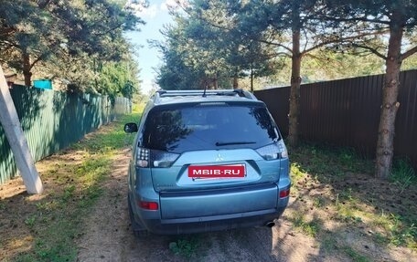 Mitsubishi Outlander III рестайлинг 3, 2007 год, 1 600 000 рублей, 7 фотография