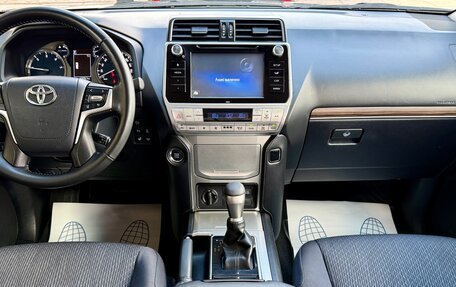 Toyota Land Cruiser Prado 150 рестайлинг 2, 2019 год, 4 899 999 рублей, 11 фотография