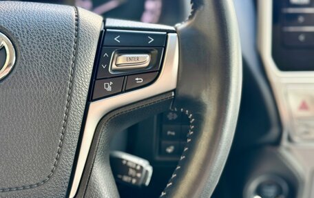 Toyota Land Cruiser Prado 150 рестайлинг 2, 2019 год, 4 899 999 рублей, 22 фотография