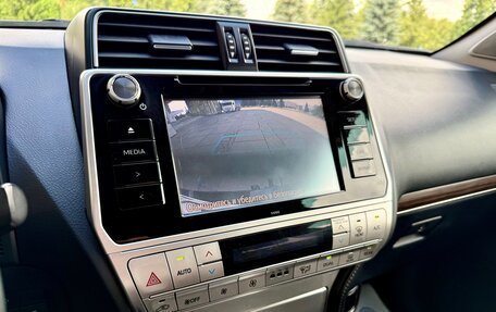 Toyota Land Cruiser Prado 150 рестайлинг 2, 2019 год, 4 899 999 рублей, 19 фотография