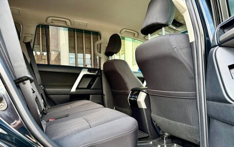 Toyota Land Cruiser Prado 150 рестайлинг 2, 2019 год, 4 899 999 рублей, 26 фотография
