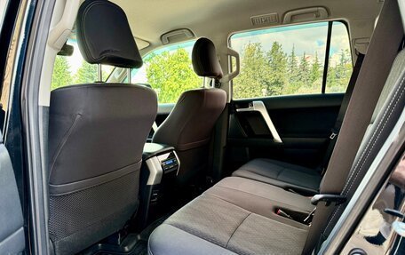 Toyota Land Cruiser Prado 150 рестайлинг 2, 2019 год, 4 899 999 рублей, 27 фотография