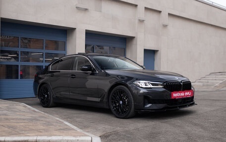 BMW 5 серия, 2020 год, 4 350 000 рублей, 2 фотография