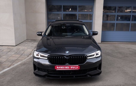 BMW 5 серия, 2020 год, 4 350 000 рублей, 8 фотография
