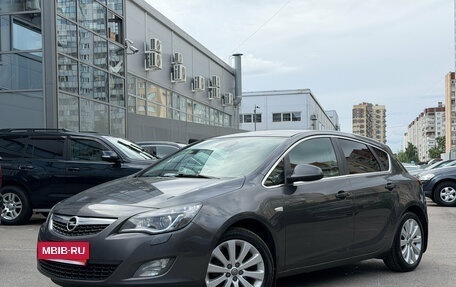Opel Astra J, 2011 год, 599 000 рублей, 3 фотография