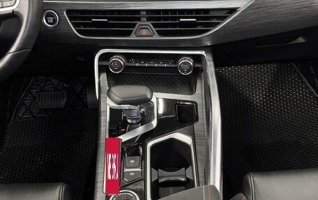 Geely Tugella FY11, 2023 год, 2 450 000 рублей, 11 фотография