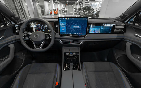 Volkswagen Tiguan, 2025 год, 4 700 000 рублей, 8 фотография