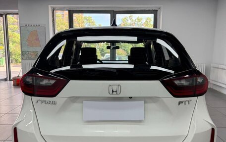 Honda Fit, 2021 год, 945 000 рублей, 5 фотография