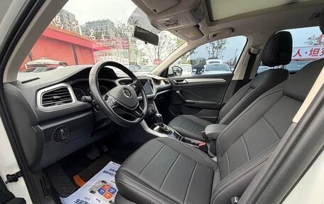 Volkswagen T-Roc I, 2021 год, 1 225 000 рублей, 8 фотография