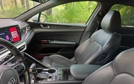 KIA K5, 2020 год, 1 350 000 рублей, 24 фотография