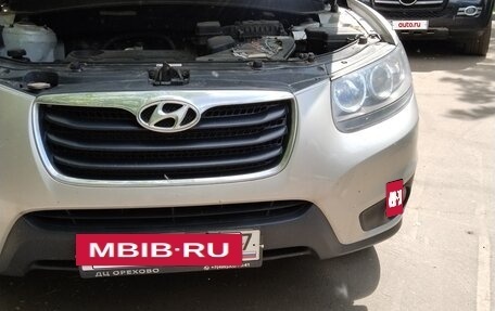 Hyundai Santa Fe III рестайлинг, 2011 год, 1 170 000 рублей, 2 фотография