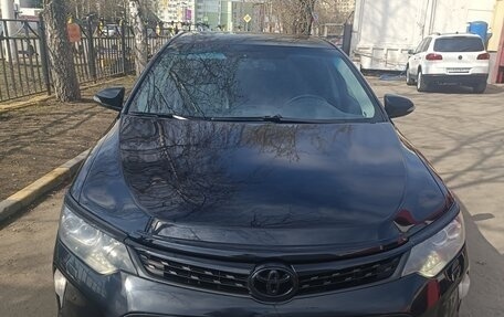 Toyota Camry, 2017 год, 1 850 000 рублей, 2 фотография