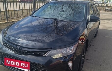 Toyota Camry, 2017 год, 1 850 000 рублей, 3 фотография