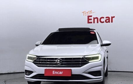 Volkswagen Jetta VII, 2020 год, 1 644 000 рублей, 3 фотография
