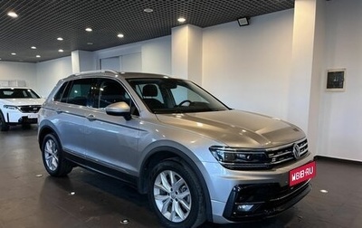 Volkswagen Tiguan II, 2018 год, 2 590 000 рублей, 1 фотография