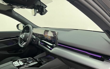 BMW 5 серия, 2024 год, 6 595 000 рублей, 14 фотография