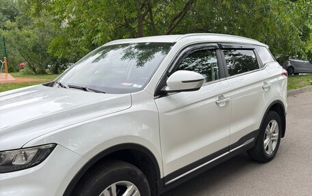Geely Atlas, 2023 год, 1 700 000 рублей, 2 фотография