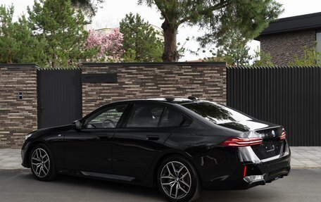 BMW 5 серия, 2025 год, 6 700 000 рублей, 14 фотография