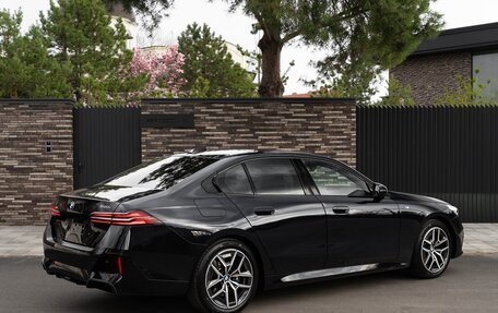 BMW 5 серия, 2025 год, 6 700 000 рублей, 9 фотография