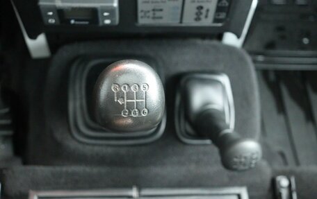 Land Rover Defender I, 2009 год, 2 599 000 рублей, 10 фотография