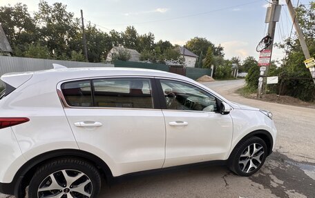 KIA Sportage IV рестайлинг, 2018 год, 1 990 000 рублей, 2 фотография
