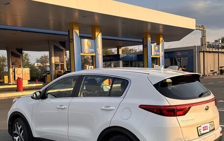 KIA Sportage IV рестайлинг, 2018 год, 1 990 000 рублей, 4 фотография