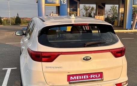 KIA Sportage IV рестайлинг, 2018 год, 1 990 000 рублей, 5 фотография