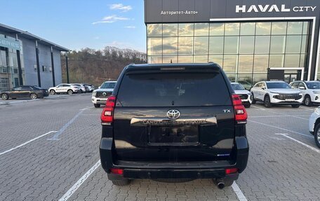 Toyota Land Cruiser Prado 150 рестайлинг 2, 2021 год, 6 100 000 рублей, 6 фотография