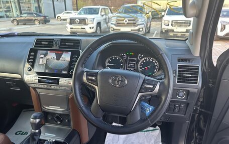 Toyota Land Cruiser Prado 150 рестайлинг 2, 2021 год, 6 100 000 рублей, 9 фотография